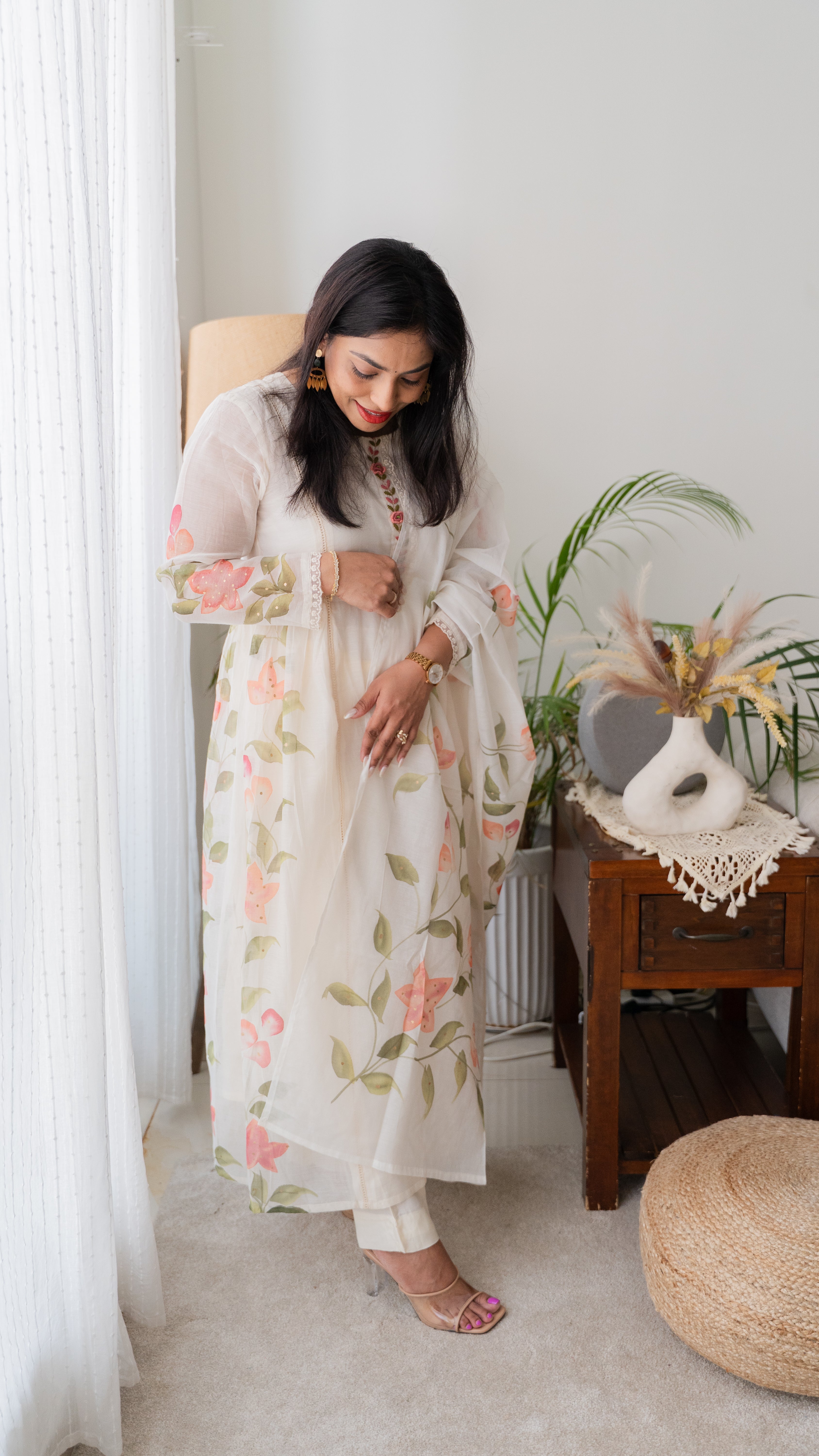 Mul-Flower Handpaint Suit Set