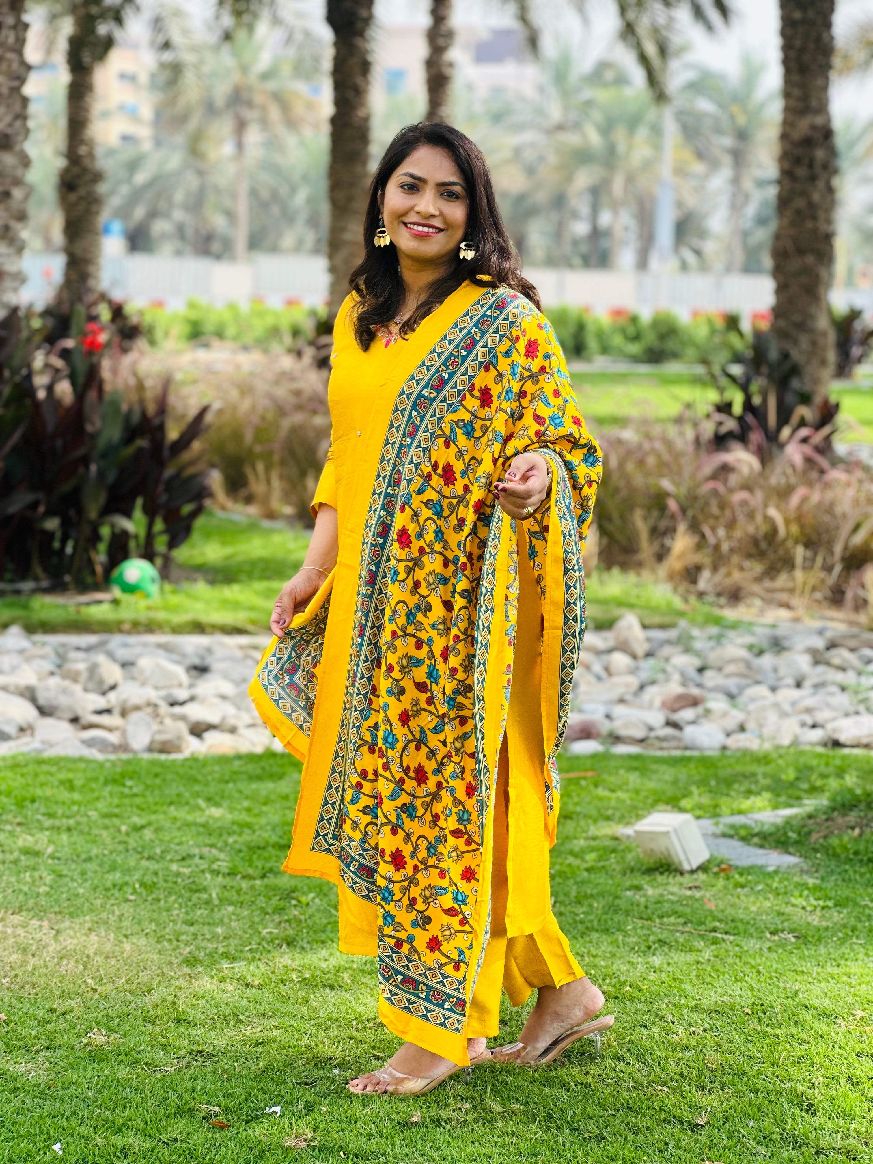 Bright Yellow - Dola Silk Suit Set