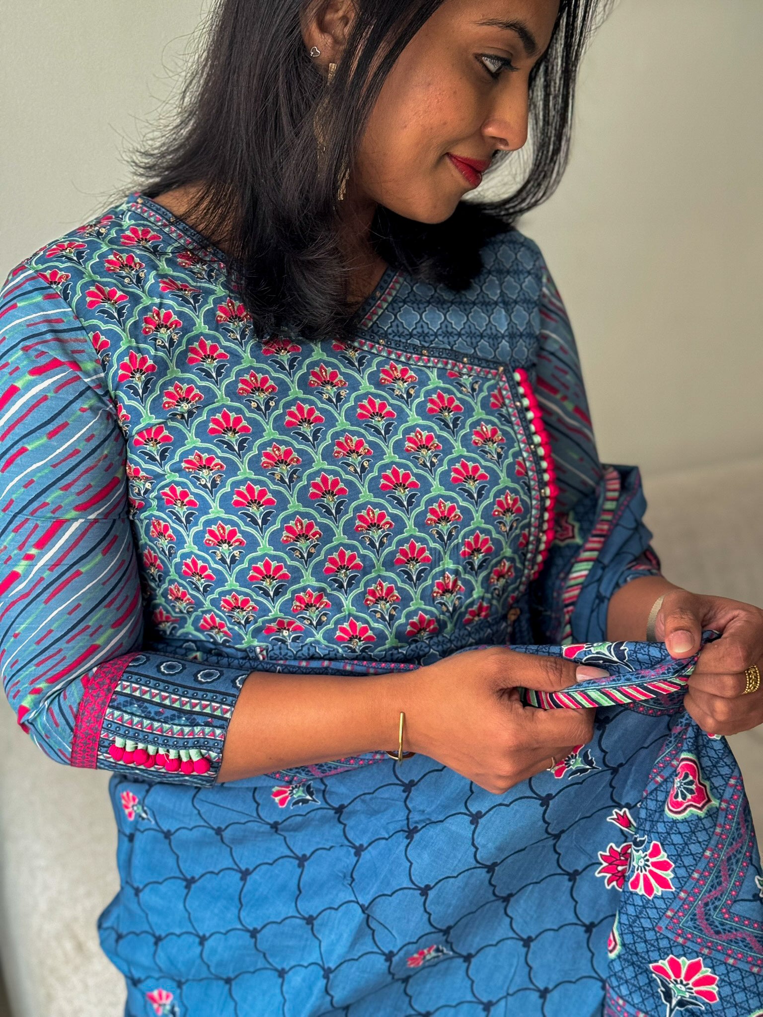 Blue Gulabi