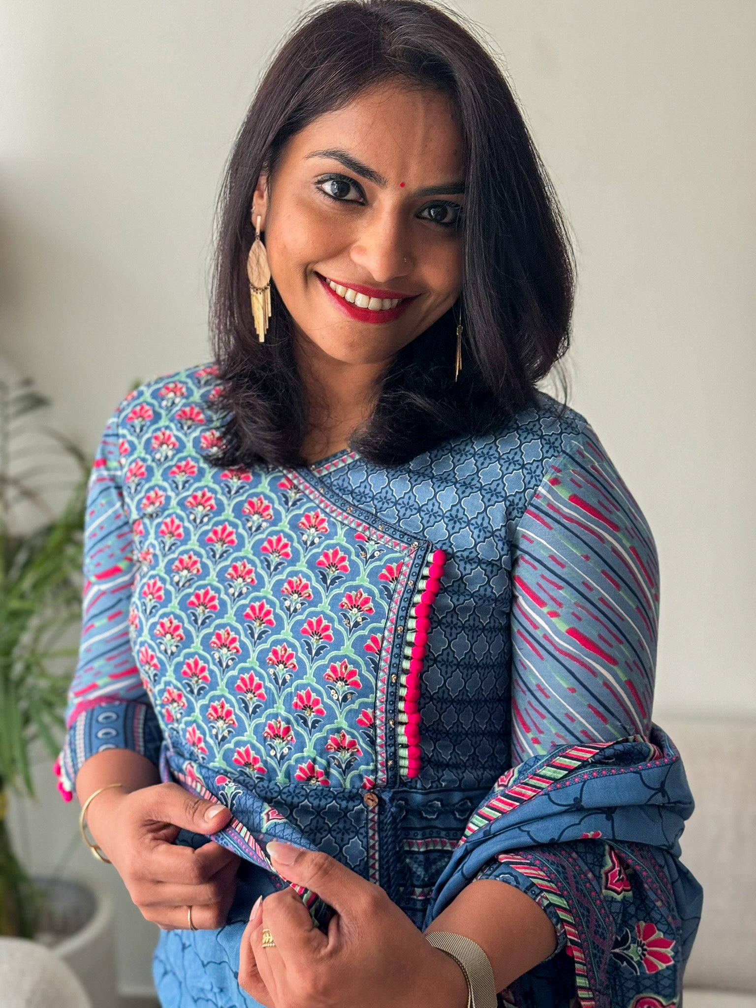 Blue Gulabi